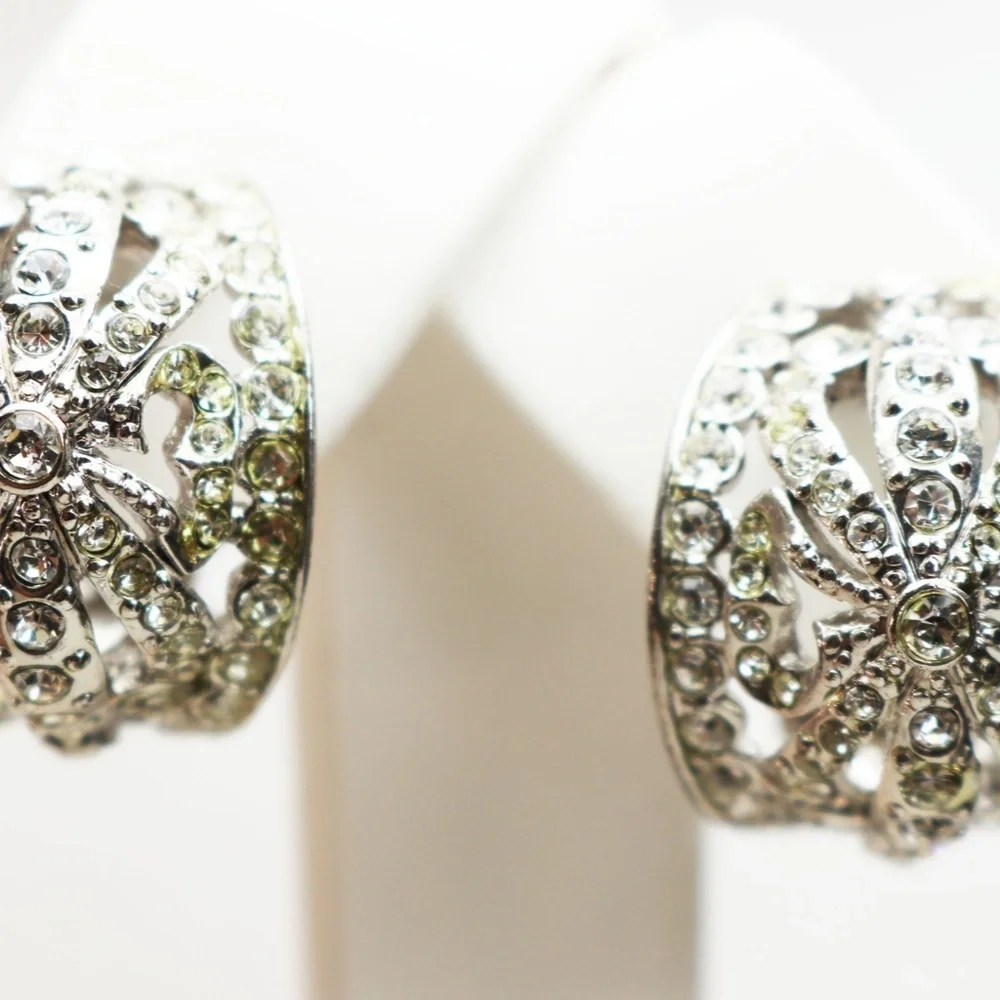VINTAGE KENNETH JAY LANE CRYSTAL CLIP-ON EARRINGS - Picture 7 of 8